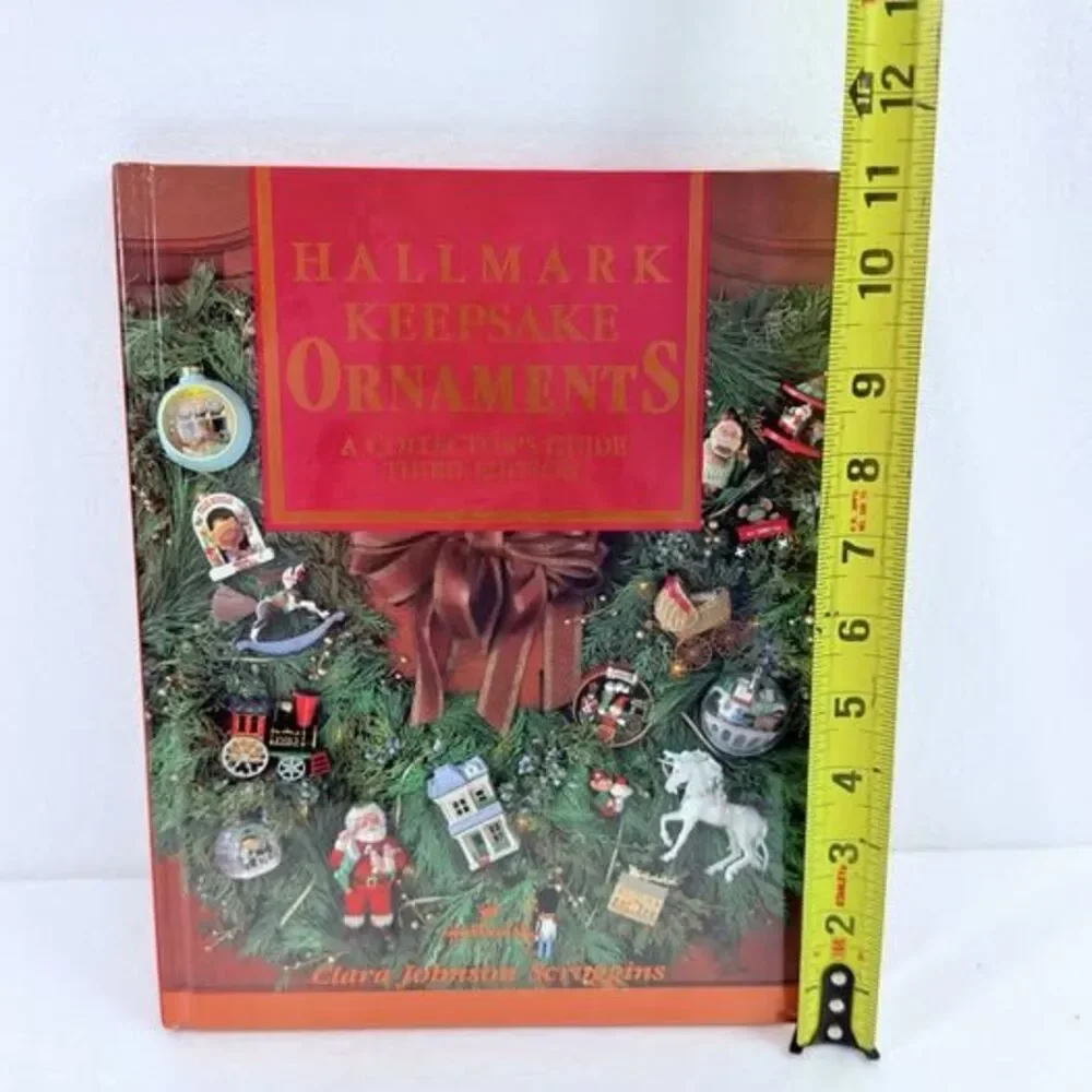 Vintage 1987 Hallmark Keepsake Ornaments Collectors Guide Book 3rd Ed. Scroggins